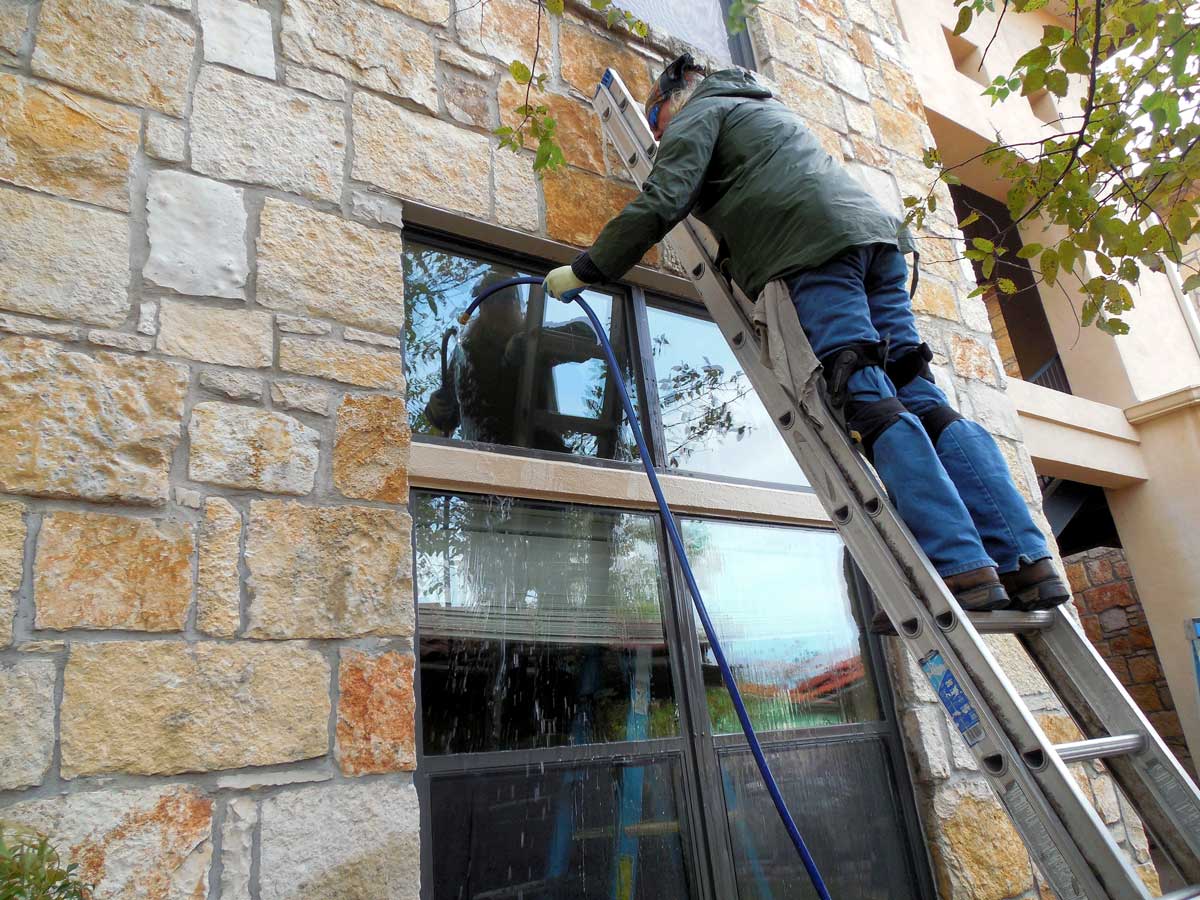 Diagnostic Water Testing windows in Austin, Texas